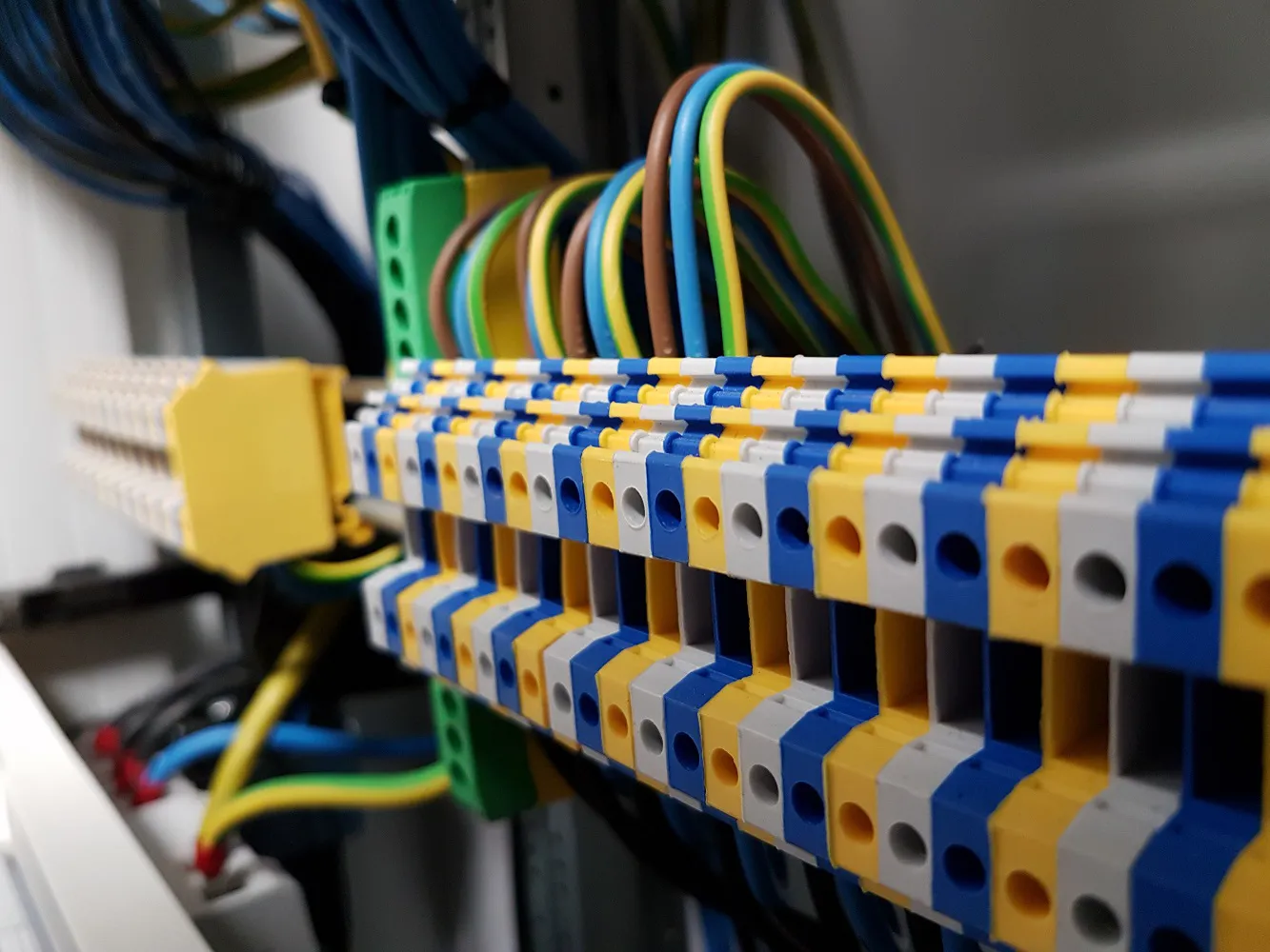 ECPLUS – instalacje elektryczne (realizacja)